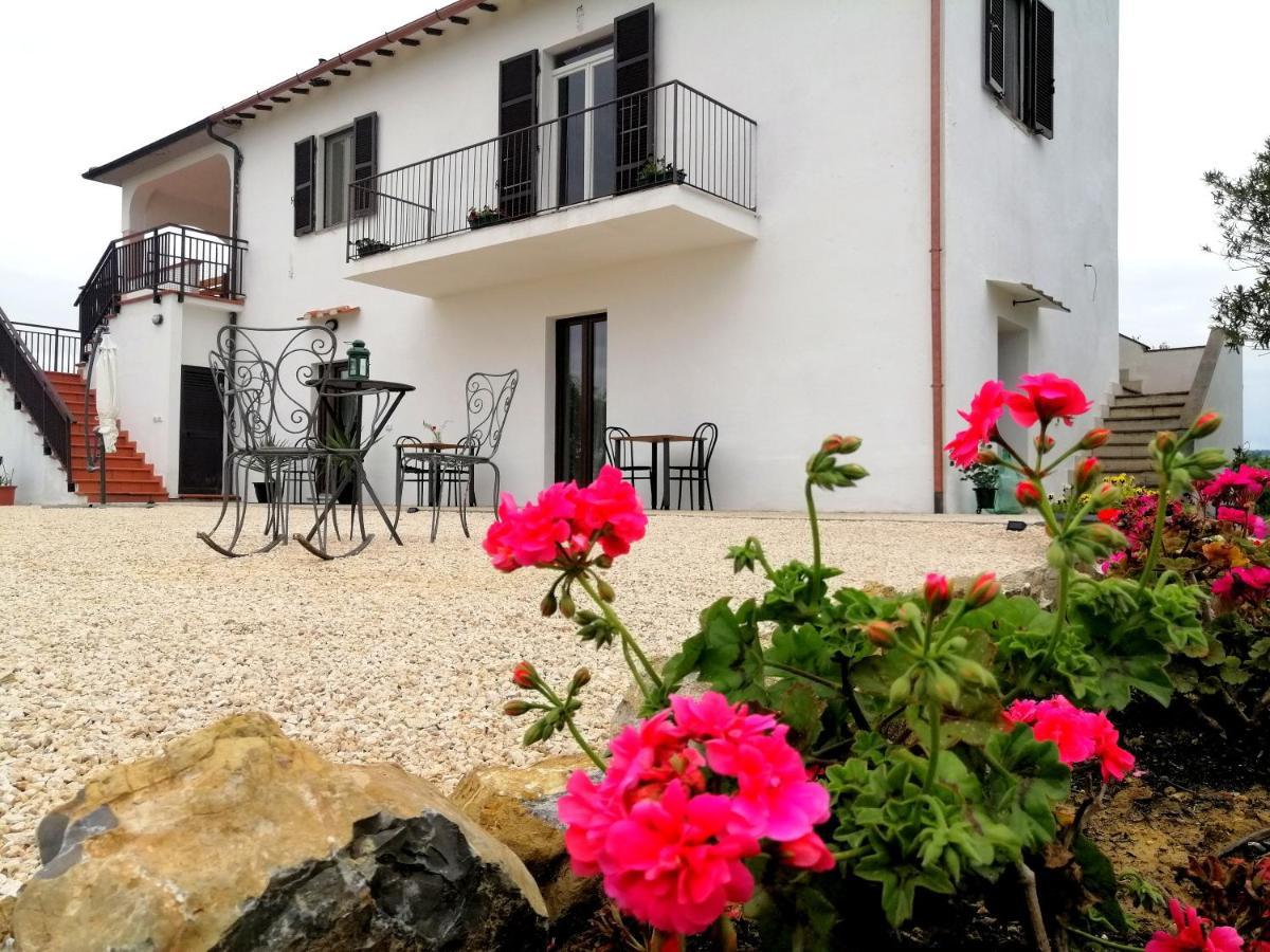 Agriturismo Podere Verdicchio Scansano Exterior foto